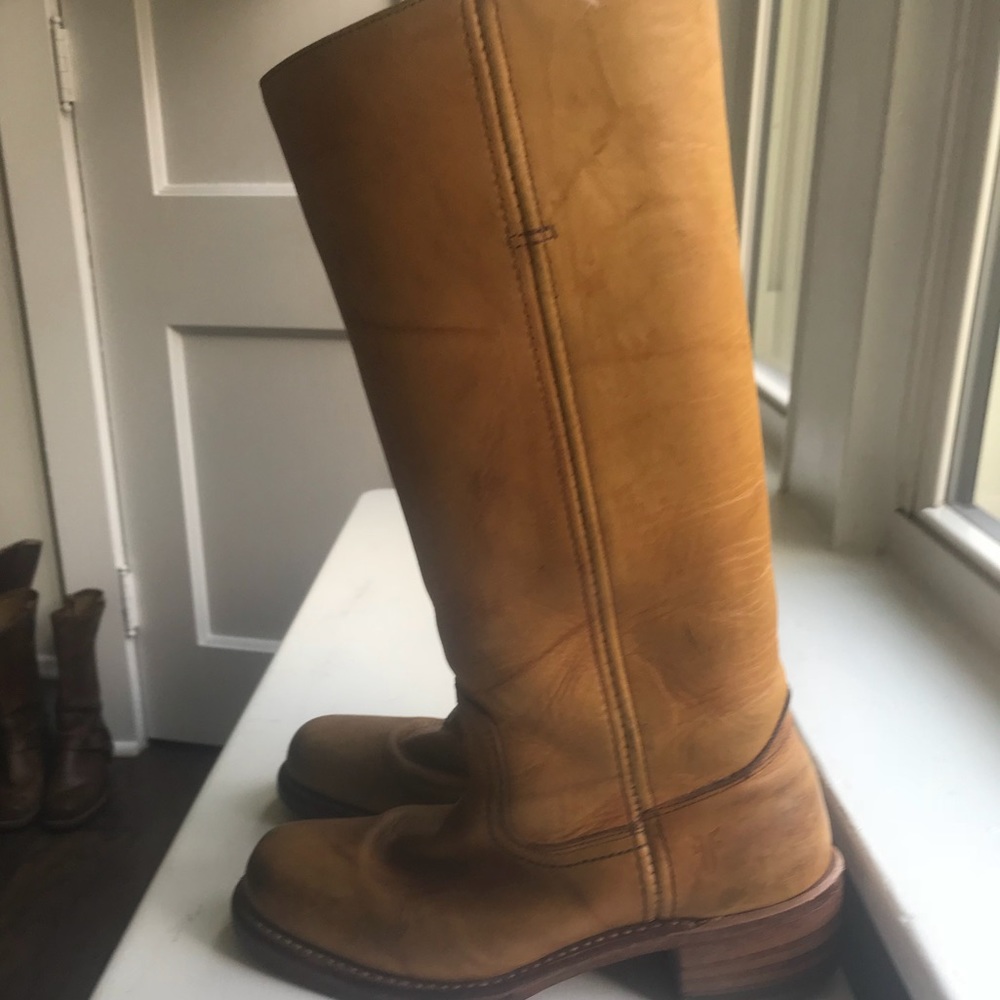 Frye campus boot
